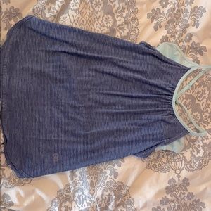 Carrie Underwood yoga tank